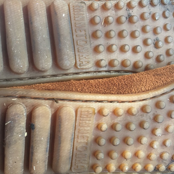 Minnetonka fringe boots - Picture 14 of 14